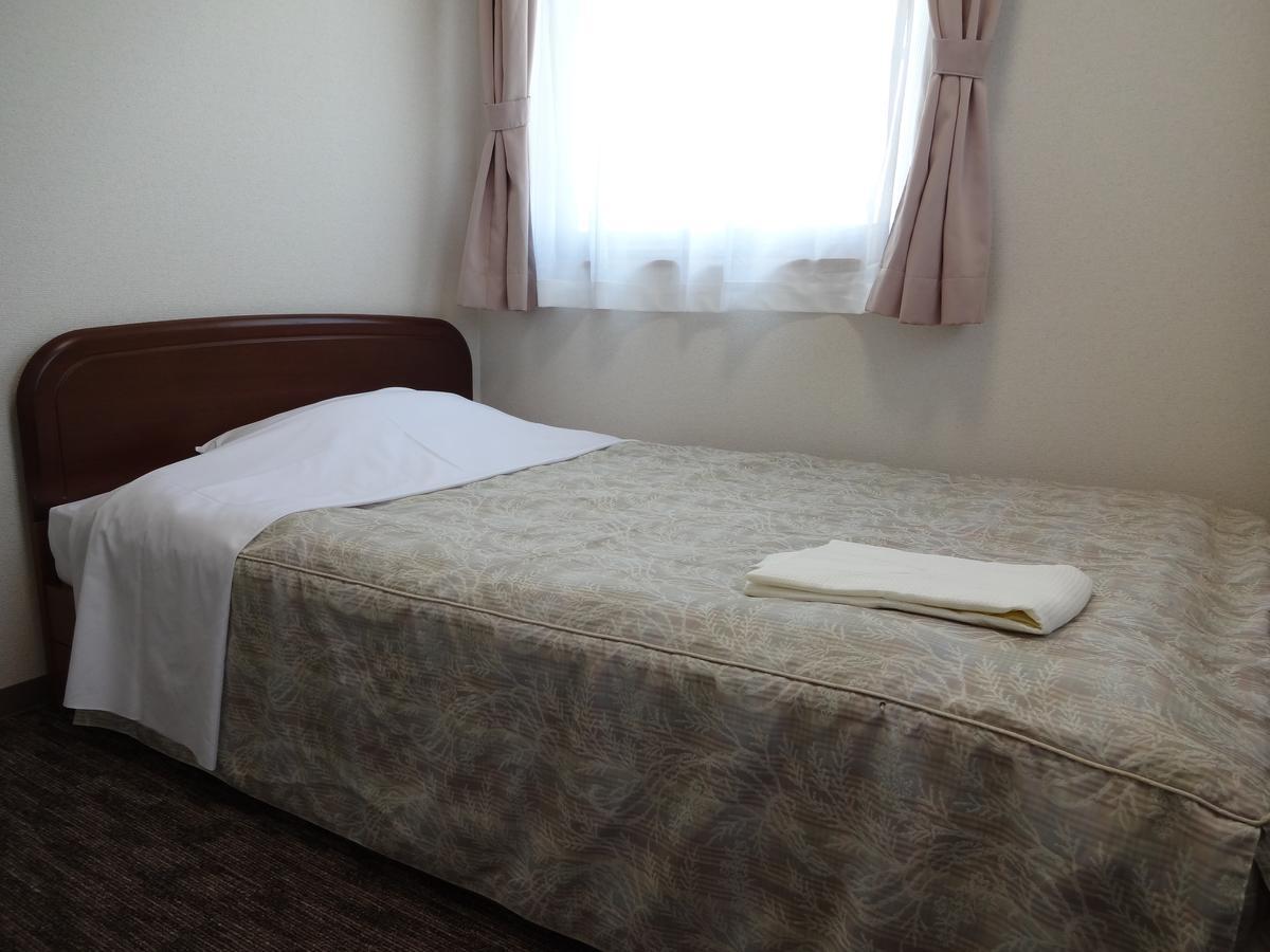 Ushiku City Hotel Ekimaekan ภายนอก รูปภาพ