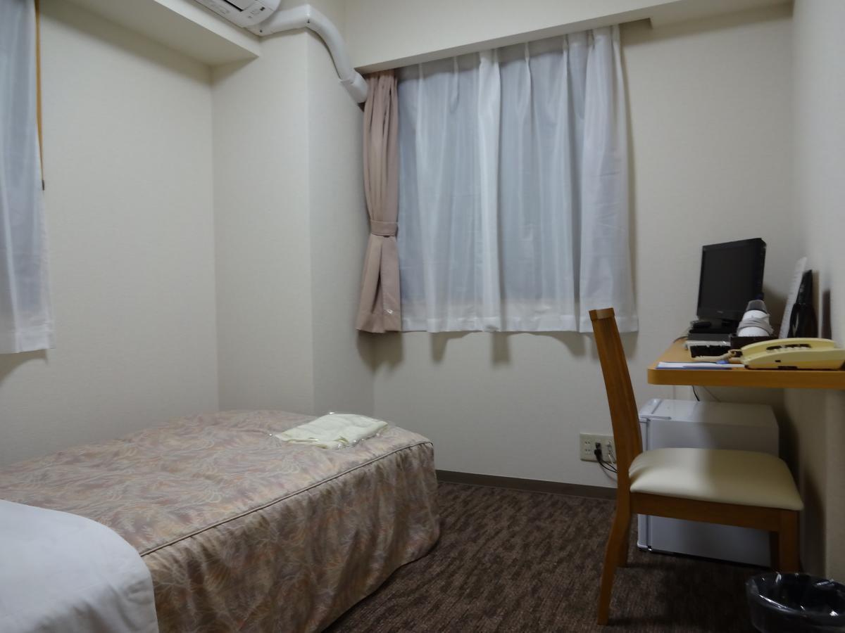 Ushiku City Hotel Ekimaekan ภายนอก รูปภาพ