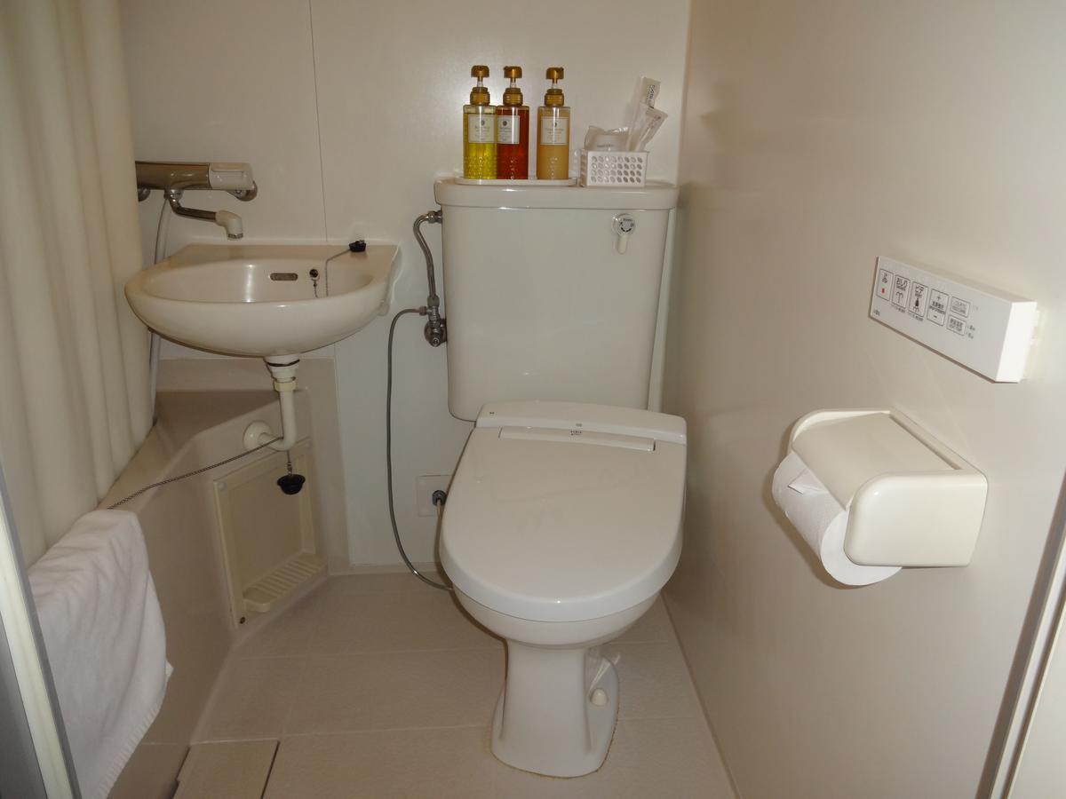 Ushiku City Hotel Ekimaekan ภายนอก รูปภาพ